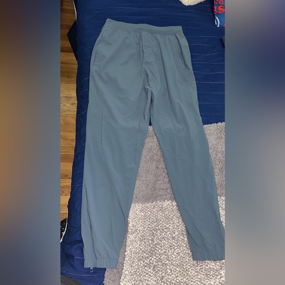 Men’s Lululemon Surge Joggers
